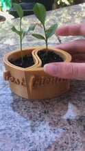 Load and play video in Gallery viewer, Custom Best Friends Gift Planters (2 Pieces Included) - Made in Canada