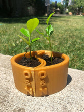 Load image into Gallery viewer, Custom Best Friends Gift Planters (2 Pieces Included) - Made in Canada