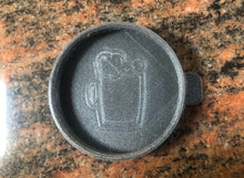 Load image into Gallery viewer, Pop/Soda Can Cap - No Bees Seal - Made in Canada