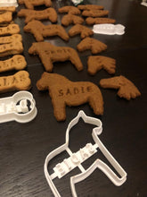 Load image into Gallery viewer, CUSTOM Horse Treats Cookie Cutter - Made in Canada