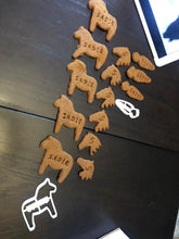 Load image into Gallery viewer, CUSTOM Horse Treats Cookie Cutter - Made in Canada
